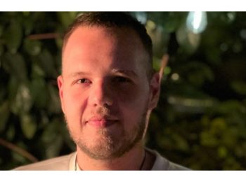 Εργαστήρι Δημιουργικής Γραφής «Ανακάλυψε τη Φωνή σου» από τον Γιώργο Κατσιφή, θεατρικός συγγραφέας / σκηνοθέτης