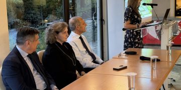 ΚΕΠ Υγείας Δήμου Κηφισιάς: Μήνυμα ευαισθητοποίησης για την «Πρόληψη του καρκίνου του μαστού»