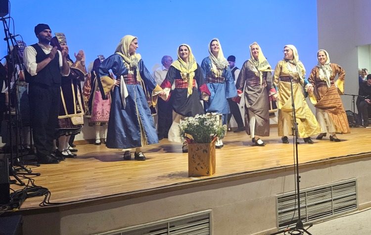 «Κορύβαντες» σε ρυθμούς… ξενιτιάς