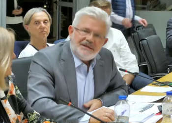 Γ. Οικονόμου: «Ύβρεις δήθεν “εύθικτων” στο Δημοτικό Συμβούλιο»
