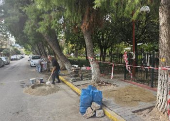 Ανανεώνεται η πλατεία Μακεδονίας με πιο ασφαλή και όμορφα πεζοδρόμια