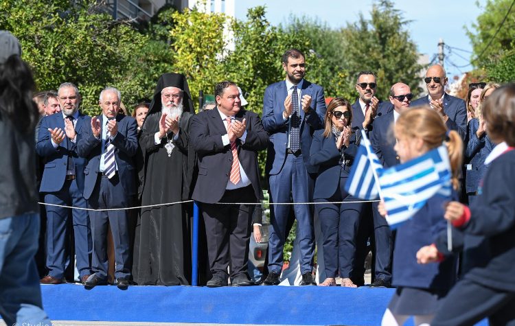 Με μεγαλοπρέπεια τιμήθηκε η 28η Οκτωβρίου στο Δήμο Φιλοθέης - Ψυχικού