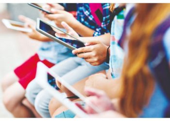 Social Media: «Κόφτης» σε ανηλίκους