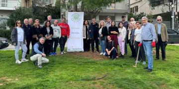 «Σύγχρονη Πολιτεία»: Χρώμα νέων κερασιών στου Παπάγου