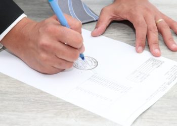 Απευθείας αναθέσεις στους Δήµους - Ένα εργαλείο έκτακτης ανάγκης στο πεδίο της αδιαφάνειας;