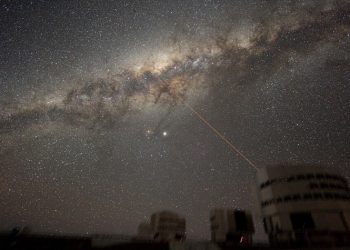 Μια ρηξικέλευθη άποψη για το Σύµπαν, αποδείχτηκε σωστή, χάριν της θεωρίας του Κουρασµένου Φωτός