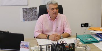 Π. Μανούρης: «Μας προσβάλει η απάντηση του Υπουργείου για τα προβλήματα στα σχολεία»