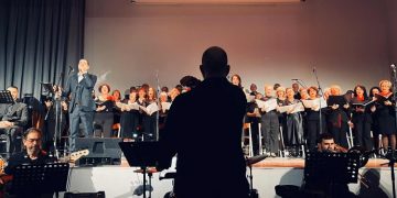 Η Μεταμόρφωση τίμησε τα 100 χρόνια του Μίκη με μουσική και μνήμες