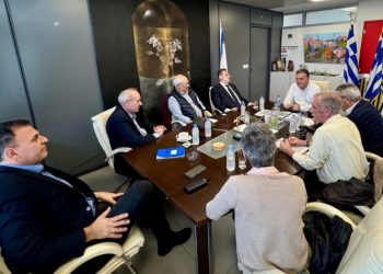 Συνάντηση του Χρήστου Αηδόνη με αντιπροσωπεία του ΣΥΡΙΖΑ – Στο επίκεντρο οι υποδομές υγείας