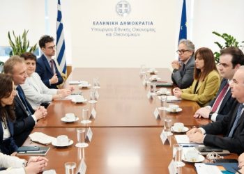 Συνάντηση Κ. Πιερρακάκη με τον Ευρωπαίο επίτροπο για θέματα προϋπολογισμού, καταπολέμησης της απάτης και δημόσιας διοίκησης