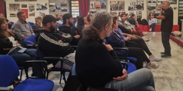 Πραγματοποιήθηκε εκπαίδευση πολιτών στη χρήση απινιδωτή