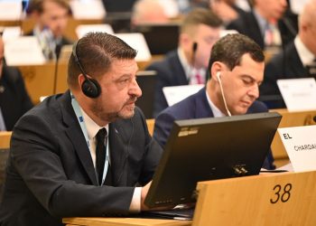 Ν. Χαρδαλιάς από Βρυξέλλες: «Διεκδικούμε πόρους και μεγαλύτερο ρόλο στη λήψη κεντρικών αποφάσεων»