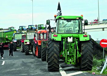 Η «μάχη» των τρακτέρ