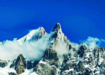 ΑΛΠΕΙΣ: Λιώνουν οι πάγοι