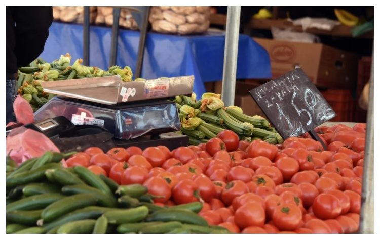 Πανελλαδική απεργία επ’ αόριστον στις λαϊκές αγορές από τις 7 Ιανουαρίου