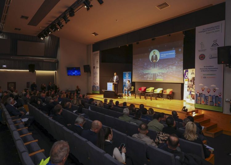 Ανταλλαγή απόψεων και προτάσεις στο συνέδριο Πολιτικής Προστασίας και Έξυπνων Πόλεων του Δήμου Αμαρουσίου