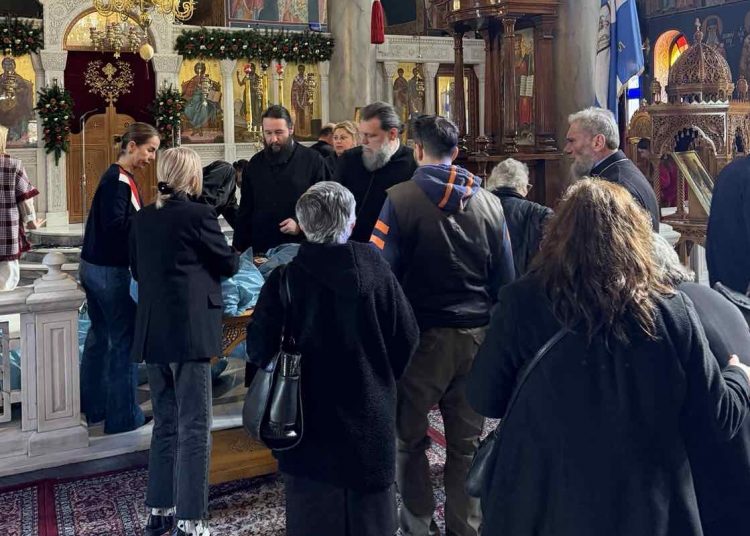 Δέματα Αγάπης από την Ιερά Μητρόπολη Ν. Ιωνίας