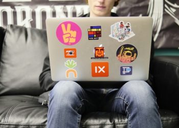 «Διαδίκτυο, Παιδιά και Έφηβοι» - Ανάδειξη των προκλήσεων του ψηφιακού κόσμου