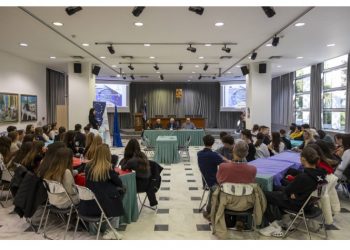 «Ημέρα Ευρωπαϊκής Δημοκρατίας» στο Δήμο Αμαρουσίου με συμμετοχή 60 μαθητών