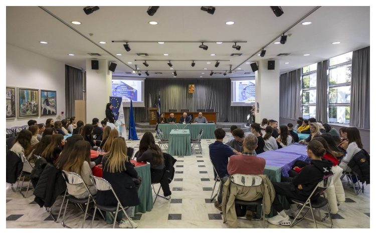 «Ημέρα Ευρωπαϊκής Δημοκρατίας» στο Δήμο Αμαρουσίου με συμμετοχή 60 μαθητών