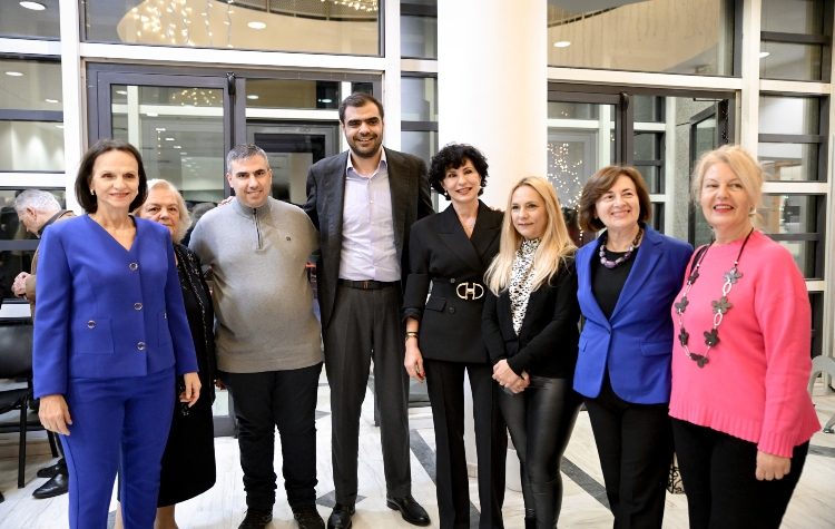 Σε Μαρούσι και Νέο Ψυχικό ο Παύλος Μαρινάκης: Δράσεις με επίκεντρο τη γυναικεία ενδυνάμωση