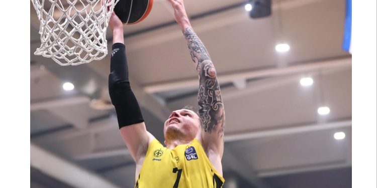 BASKET LEAGUE: Βαριά ήττα στην Καρδίτσα για το Μαρούσι