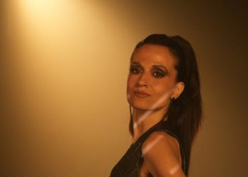 Χριστουγεννιάτικη συναυλία με τη Βάλια Σκούρα στη Μεταμόρφωση