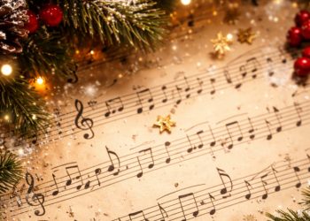 Παραμονή Χριστουγέννων με μουσική στους δρόμους της πόλης