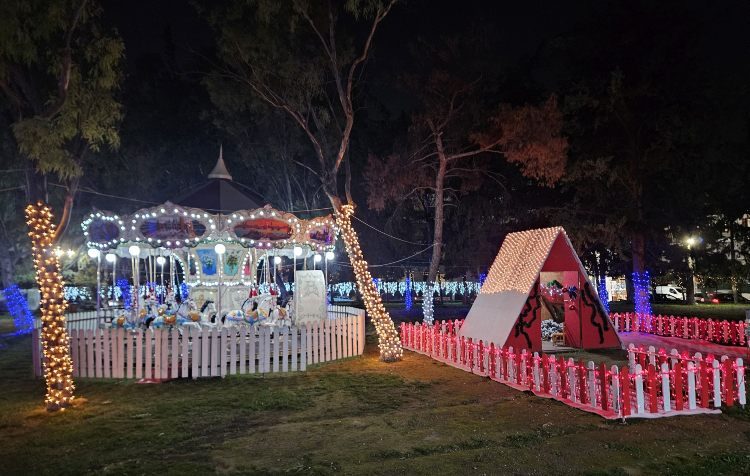 To Χριστουγεννιάτικο Χωριό στο Κτήμα Φιξ άνοιξε τις πόρτες του