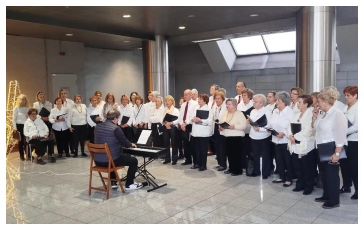 Γιορτινή στάση με τη Χορωδία Liberta στον σταθμό «Δουκίσσης Πλακεντίας»