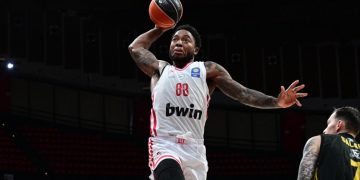 BASKET LEAGUE: Ήττα εντός προγράμματος στο ΣΕΦ από τον Ολυμπιακό για το Μαρούσι