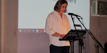 Ο Νίκος Ζήβας