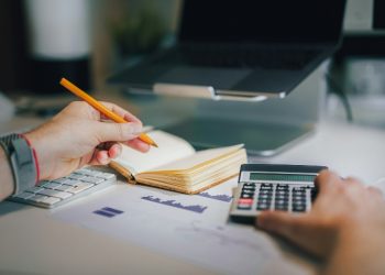 Δημοτικό Συμβούλιο: Σταθερά τέλη με μειώσεις και απαλλαγές για το 2026