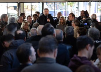 Ν. Ανδρουλάκης από Πεύκη: «Καλώ τις προοδευτικές, δημοκρατικές δυνάμεις που έχουν κοινές αγωνίες με εμάς να έρθουν κοντά μας και να δώσουμε μαζί τον αγώνα της πολιτικής αλλαγής»