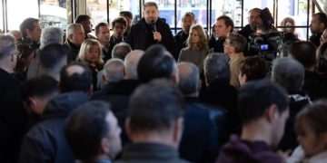 Ν. Ανδρουλάκης από Πεύκη: «Καλώ τις προοδευτικές, δημοκρατικές δυνάμεις που έχουν κοινές αγωνίες με εμάς να έρθουν κοντά μας και να δώσουμε μαζί τον αγώνα της πολιτικής αλλαγής»