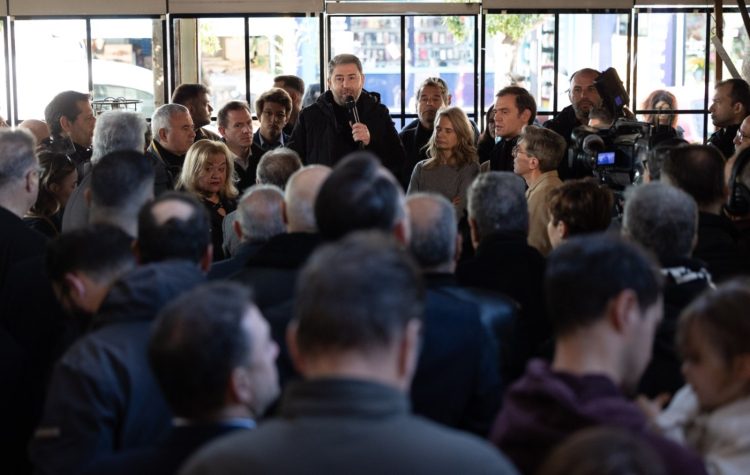 Ν. Ανδρουλάκης από Πεύκη: «Καλώ τις προοδευτικές, δημοκρατικές δυνάμεις που έχουν κοινές αγωνίες με εμάς να έρθουν κοντά μας και να δώσουμε μαζί τον αγώνα της πολιτικής αλλαγής»