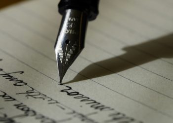 Ο Χρόνος: Εχθρός ή μεγάλος δάσκαλος σε μια κοινωνία που αλλάζει;