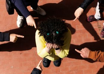 Γονείς 1ου Γυμνασίου: «Καμπανάκι» για τη σχολική βία