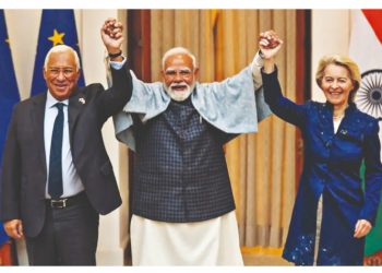 Μια ιστορική εμπορική συμφωνία που προκαλεί εκνευρισμό στην άλλη πλευρά του Ατλαντικού, συνήψαν αιφνιδιαστικά Ευρωπαϊκή Ένωση και Ινδία