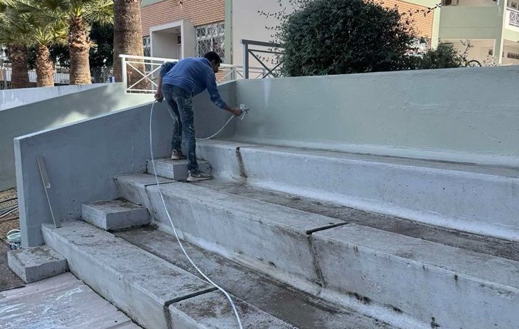 Χριστουγεννιάτικο… λίφτινγκ στα σχολεία