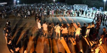 Γλέντι της ΚΝΕ Μεταμόρφωσης στο Κτήμα Δηλαβέρη