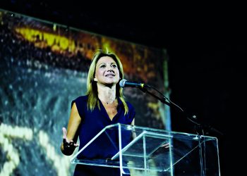 Μαρία Καρυστιανού: Κόμμα ή… τελεία (στα σενάρια);