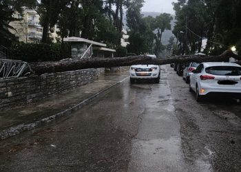 Η Κηφισιά άντεξε στην κακοκαιρία