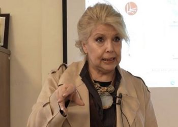 Αναβολή διάλεξης της Λένας Μανούσου στο Ελεύθερο Πανεπιστήμιο του Δήμου Κηφισιάς