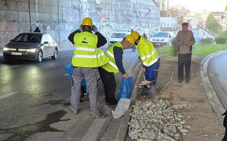 Προσοχή πέφτουν σοβάδες…
