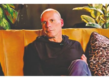 Γιάνης Βαρουφάκης: Πιο προσεκτικός…