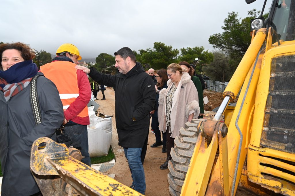 Αυτοψία Νίκου Χαρδαλιά σε έργα στην Πεντέλη