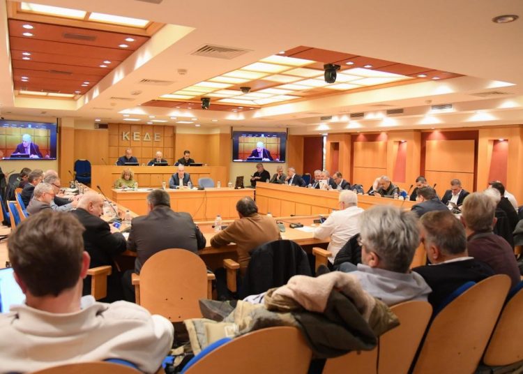 Η είδηση που ξεχώρισε είναι η ενδεχόμενη κατάθεση διαδημοτικής προσφυγής κατά των αυξήσεων στα τιμολόγια της ΕΥΔΑΠ