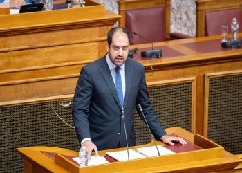 Την συνολική μεταρρύθμιση του εθνικού συστήματος πρόληψης, ετοιμότητας και απόκρισης έναντι δασικών πυρκαγιών και λοιπών φυσικών, τεχνολογικών και ανθρωπογενών καταστροφών παρουσίασε ο υπουργός Κλιματικής Κρίσης και Πολιτικής Προστασίας Γιάννης Κεφαλογιάννης την Πέμπτη 19 Φεβρουαρίου, μιλώντας στην Ολομέλεια της Βουλής κατά την συζήτηση και ψήφιση του νομοσχεδίου «Ενεργή Μάχη»