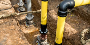 Η προγραμματισμένη επέκταση του δικτύου διανομής φυσικού αερίου, εντός των διοικητικών ορίων του Δήμου Πεντέλης, βρέθηκε στο επίκεντρο της συνάντησης εργασίας που πραγματοποίησε την Παρασκευή 13 Φεβρουαρίου η δήμαρχος Νατάσσα Κοσμοπούλου με εκπροσώπους της Ελληνικής Εταιρείας Διανομής Αερίων Enaon EDA, θυγατρικής της Enaon